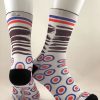 Calcetines de topitos azul y rojo